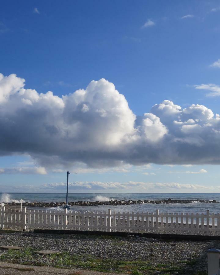 Apartament Casa Lea Ventimiglia Zewnętrze zdjęcie